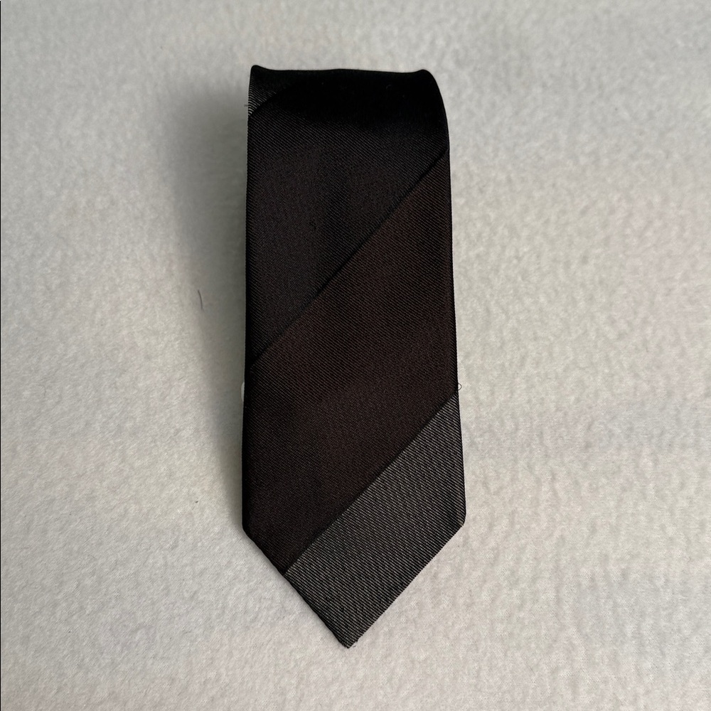 Lawrence Reed‎ Silk Made In USA - Picture 1 of 4